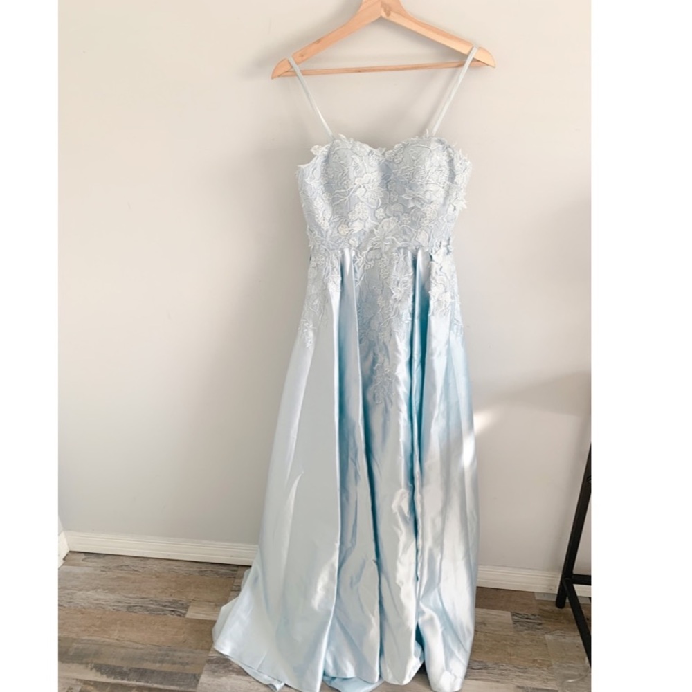 Baby blue Prom dress